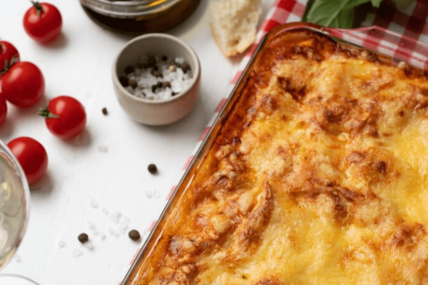 Кулінари розсекретили рецепт макаронної запіканки з фаршем і яйцями