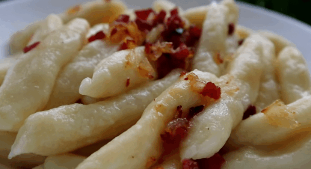 Руки чисті, а на столі ціла миска пишних і мʼяких палюшків: 1 рецепт, а задоволення на всі 100 