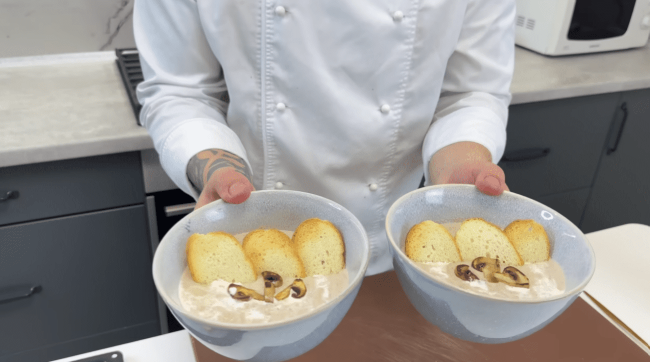 Рецепт смачного крем-супу із закарпатськими грибами або з печерицями