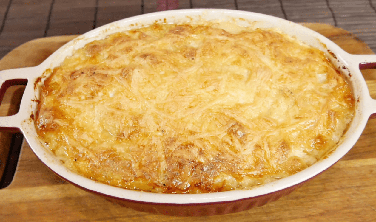 Рецепт оригінальної страви з фаршем та ніжною вершковою подушкою