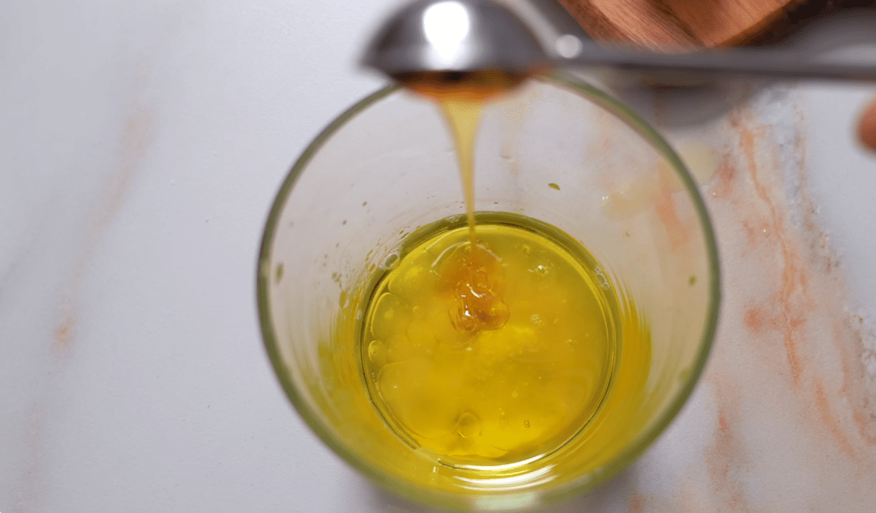 Рецепт салату, який зазвичай готують тільки для особливих гостей: хіт 2026 року