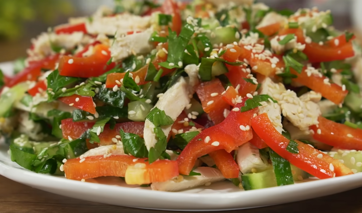 Рецепт смачного салату без цибулі: на сніданок чи вечерю