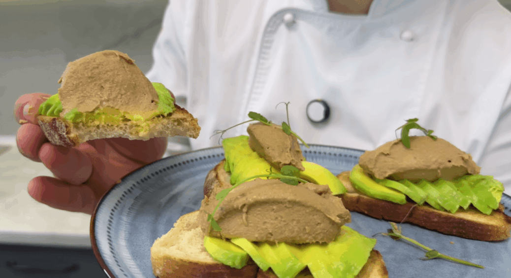 Замість ковбаси на бутерброд: 1 швидка намазка з печінки, яку їдять у Чернівцях 