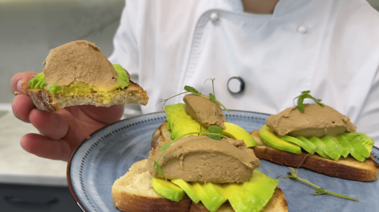 Рецепт швидкої намазки з печінкою, яка замінить усі бутерброди з ковбасою