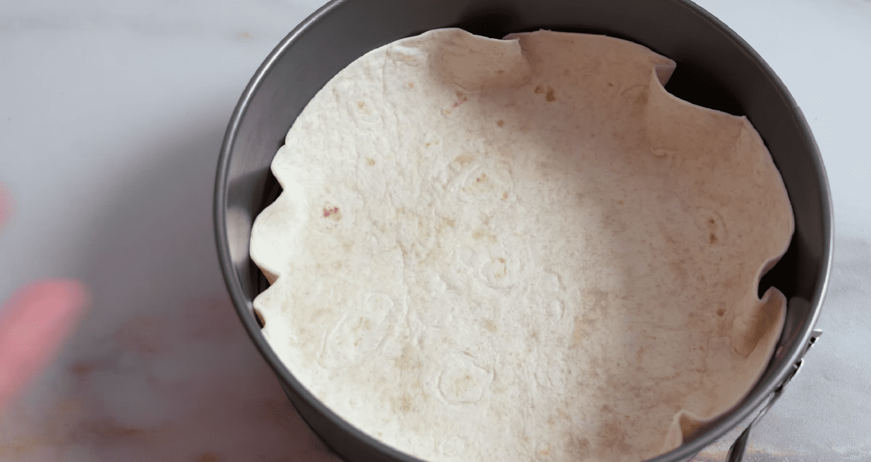 Рецепт нової страви на сніданок з яєць, лаваша та будь-яких додаткових продуктів