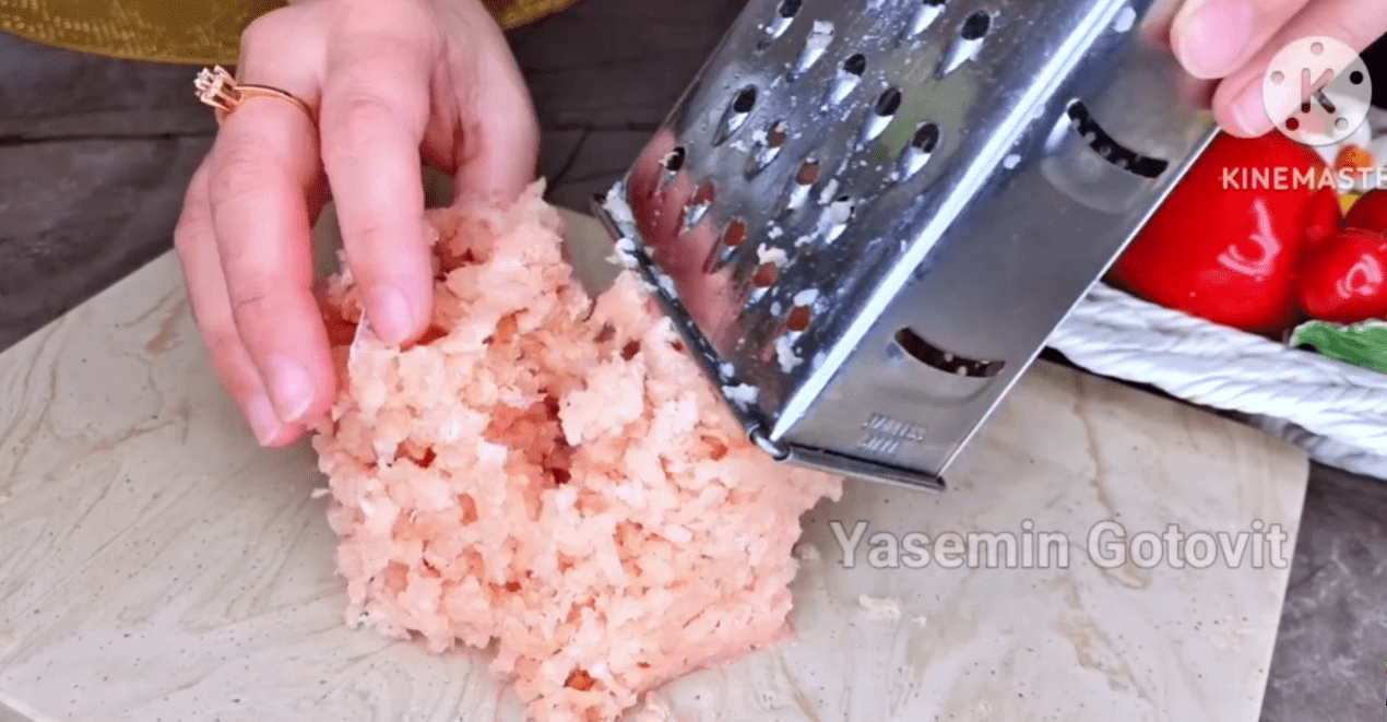 Рецепт страви із замороженого курячого філе на тертці