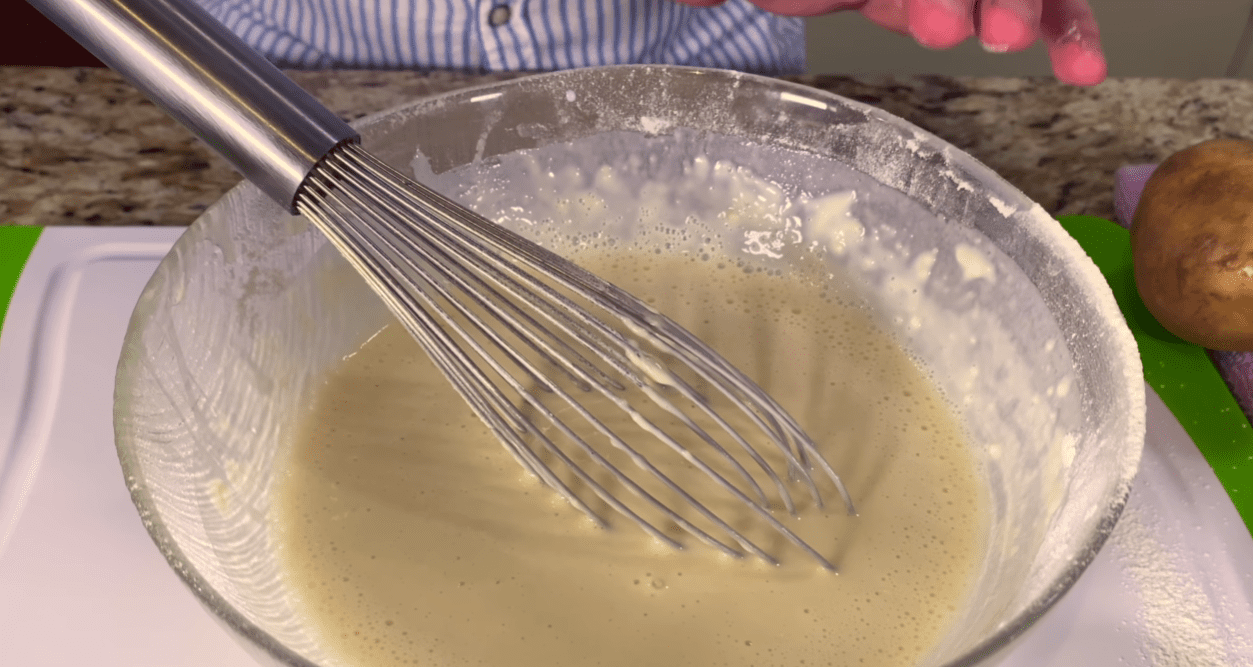 Кулінари розповіли, як зробити картопляні млинці тоншими та ніжнішими