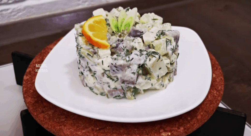 “Смачний і ситний”. Норвезький салат з ніжним оселедцем – найкращий для зими 2026 