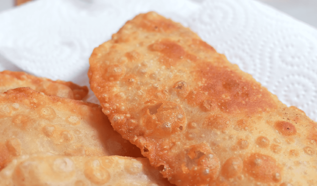 Рецепт тіста для справжніх чебуреків без горілки, оцту та розпушувача