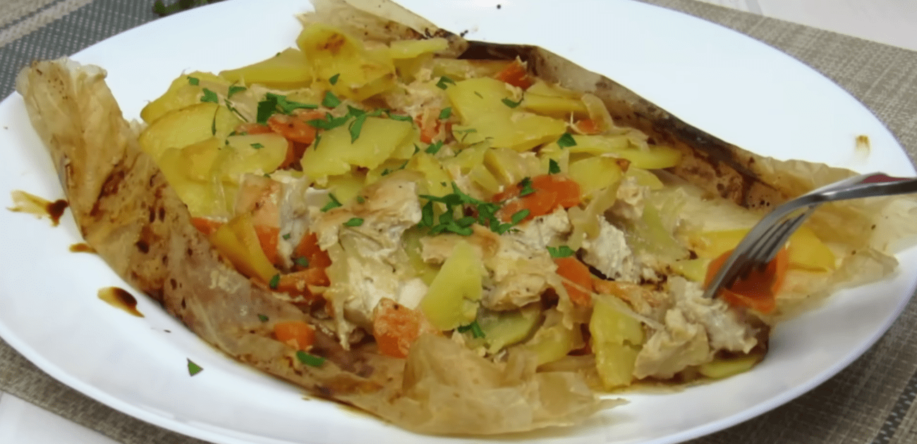 Рецепт повноцінної вечері для сім'ї: загорніть у пергамент і на сковороду