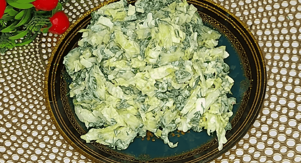 Салат “Пролісок” із 90-х: усі забули і не готують! Полтавські господині відновили ЦЕЙ рецепт 