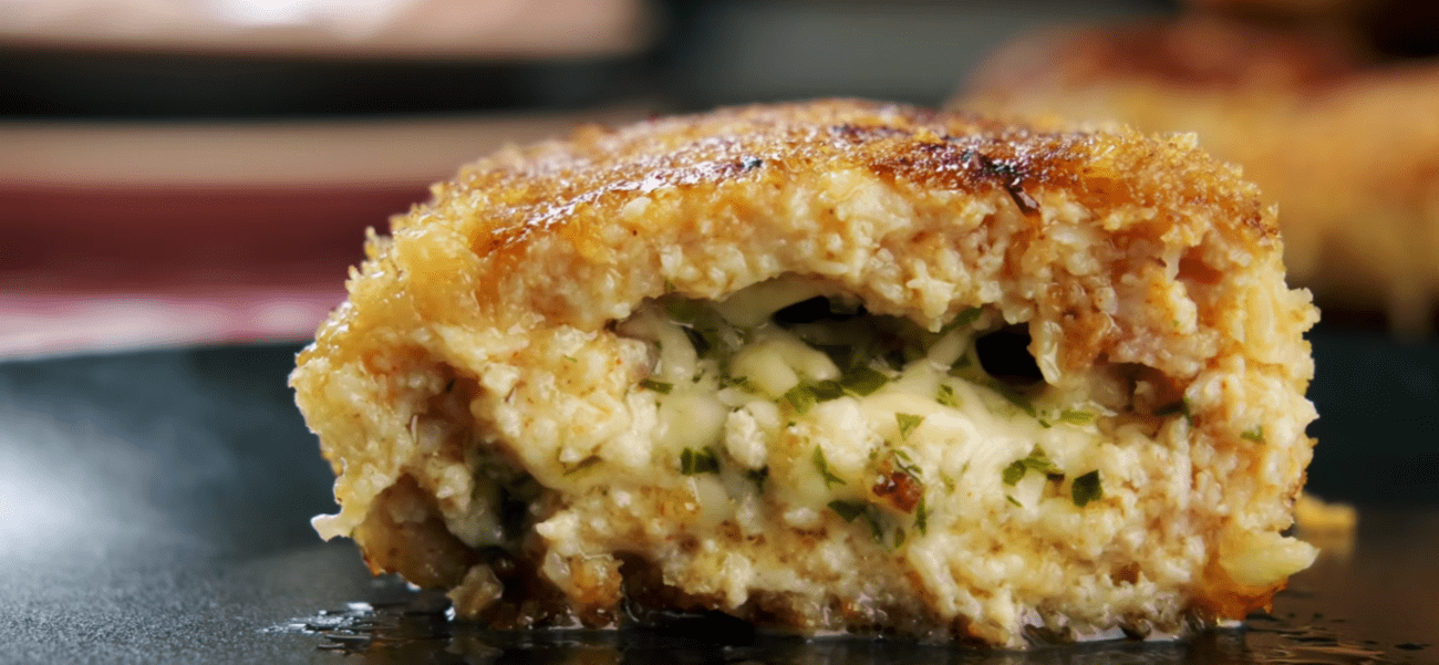 Кулінари розповіли 2 смачні рецепти з фаршем та хлібом на будь-який смак