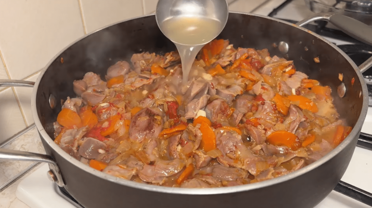 Кулінарі розповіли найкращий спосіб приготування курячих шлунків