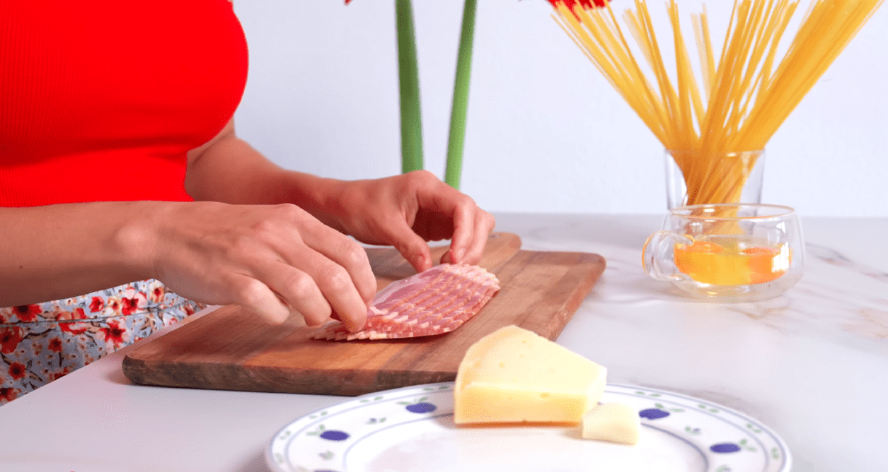 Рецепт найпопулярнішої страви в ресторанах – спагеті Карбонара