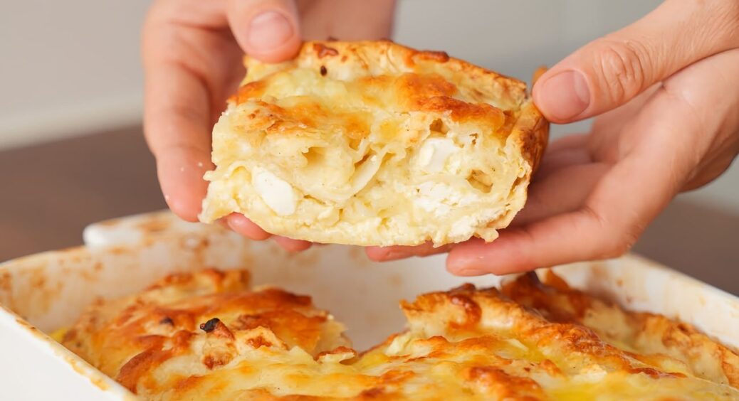 Просто наріжте лаваш! Цей пиріг рідні просять готувати щодня, а рецепт випрошують сусіди 