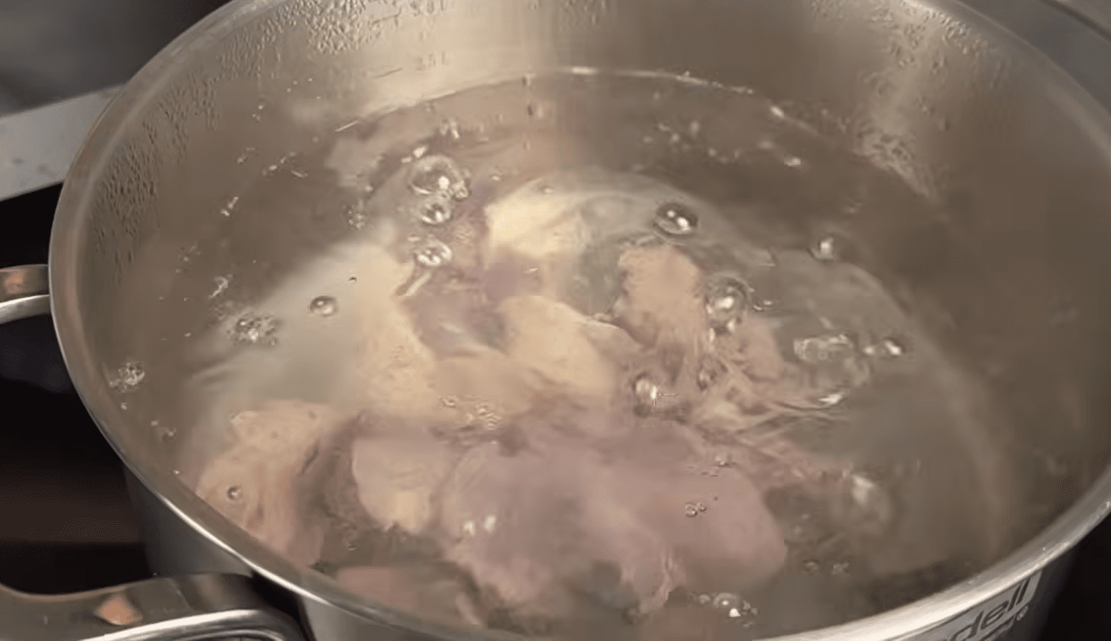 Рецепт смачного і багатого на залізо салату з печінкою