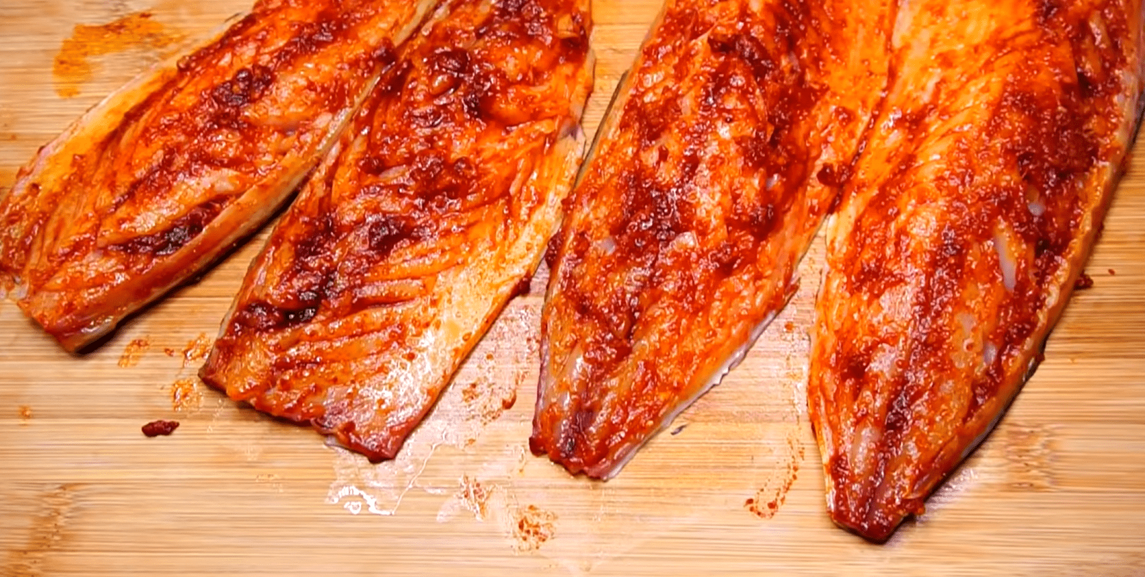 Кулінари розповіли, як смачно приготувати скумбрію на свято