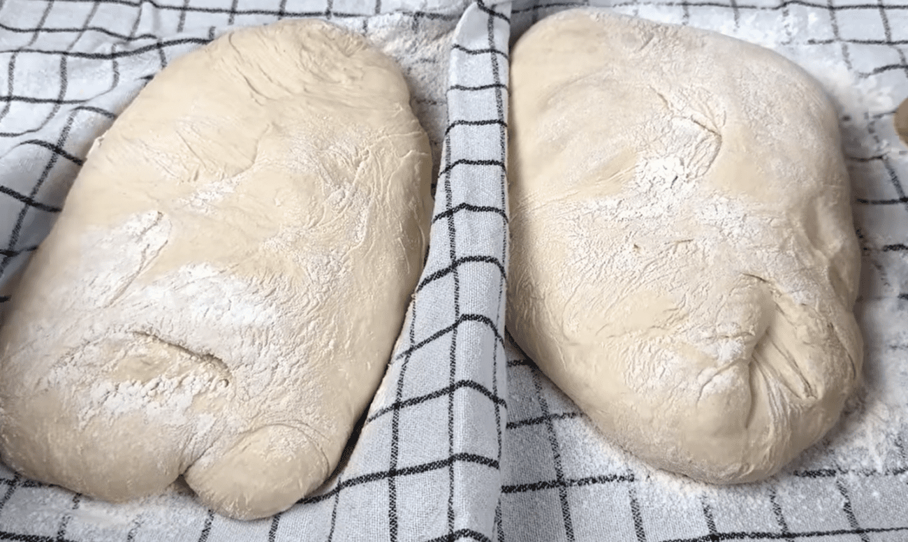 Рецепт дуже смачного домашнього хліба без замішування тіста