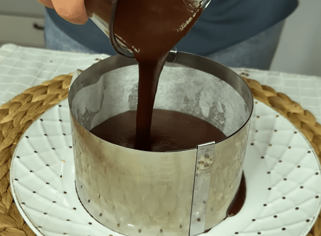 Рецепт швидкого і смачного десерту з двох інгредієнтів за 10 хвилин