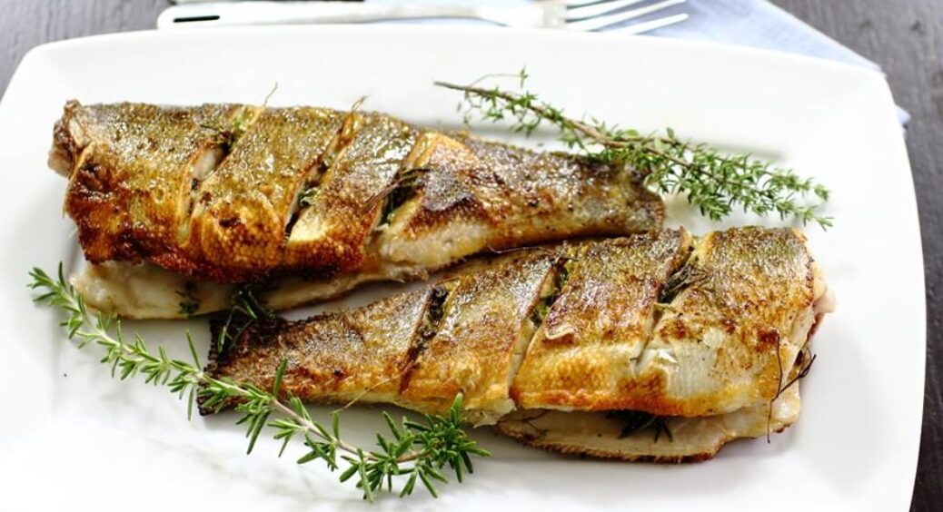 Лосось відпочиває: ця риба корисніша в рази, а ціна в 4 рази нижча — вже всі купують 