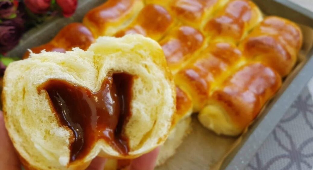 Ось так треба готувати найсмачніші булочки! Тісто повітряне, як пух, і просто тане у роті 