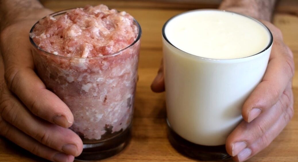 Склянка кефіру, жменька фаршу і вся сім’я сита: цей рецепт я привезла з Харкова — дуже смачно 