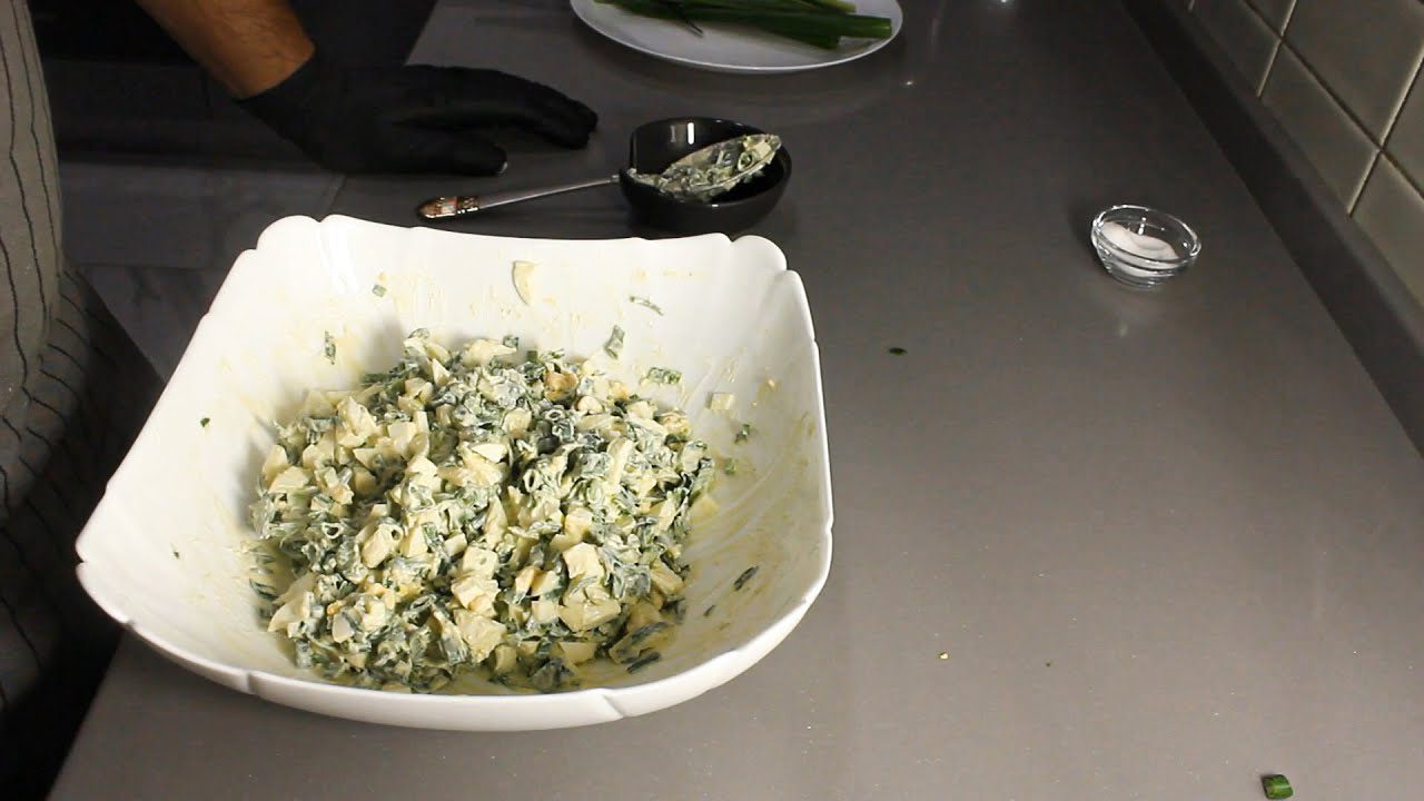 Рецепт простого салату з двох інгредієнтів