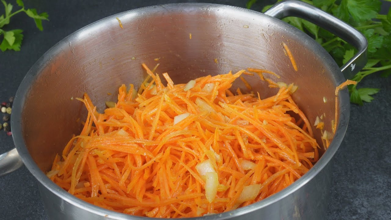 Рецепт салату по-хмельницьки з моркви, часнику та сметани