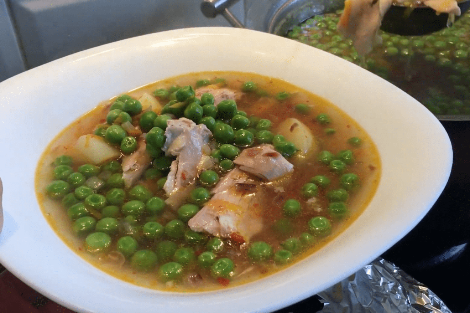 Кулінари поділились рецептом найсмачнішого супу з консервованого горошку Кулінари поділились рецептом найсмачнішого супу з консервованого горошку