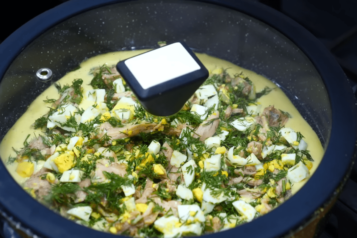 Кулінари поділились рецептом лінивого пирога на сковороді за 10 хвилин Кулінари поділились рецептом лінивого пирога на сковороді за 10 хвилин