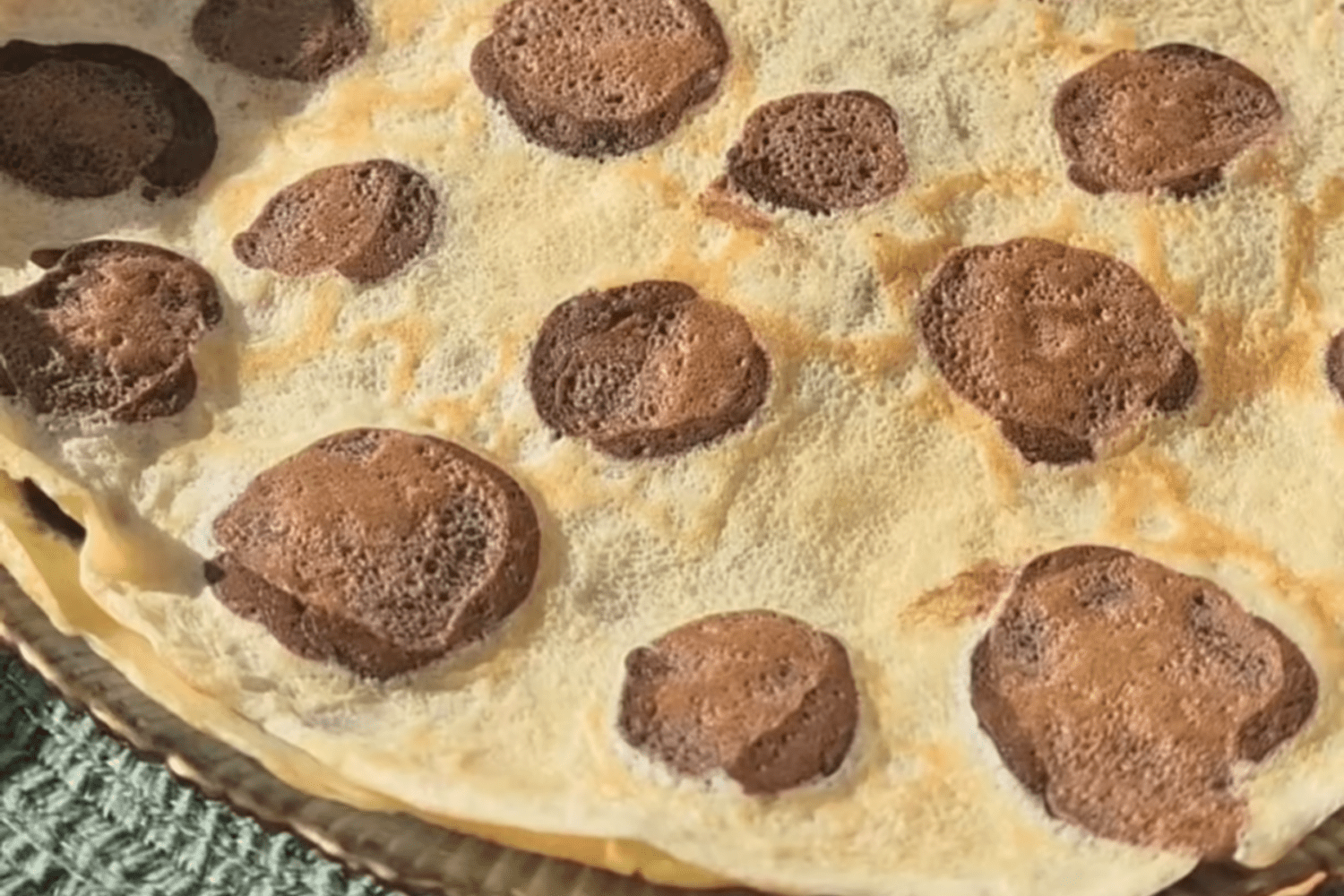 Кулінари розповіли, як приготувати ніжні леопардові млинці на Масницю 2026 Кулінари розповіли, як приготувати ніжні леопардові млинці на Масницю 2026