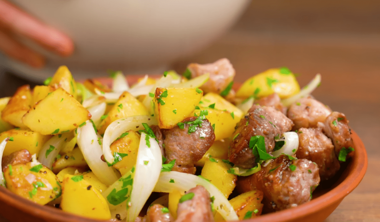 Рецепт найсмачнішого м'яса з картоплею на сковороді – по-грузинськи