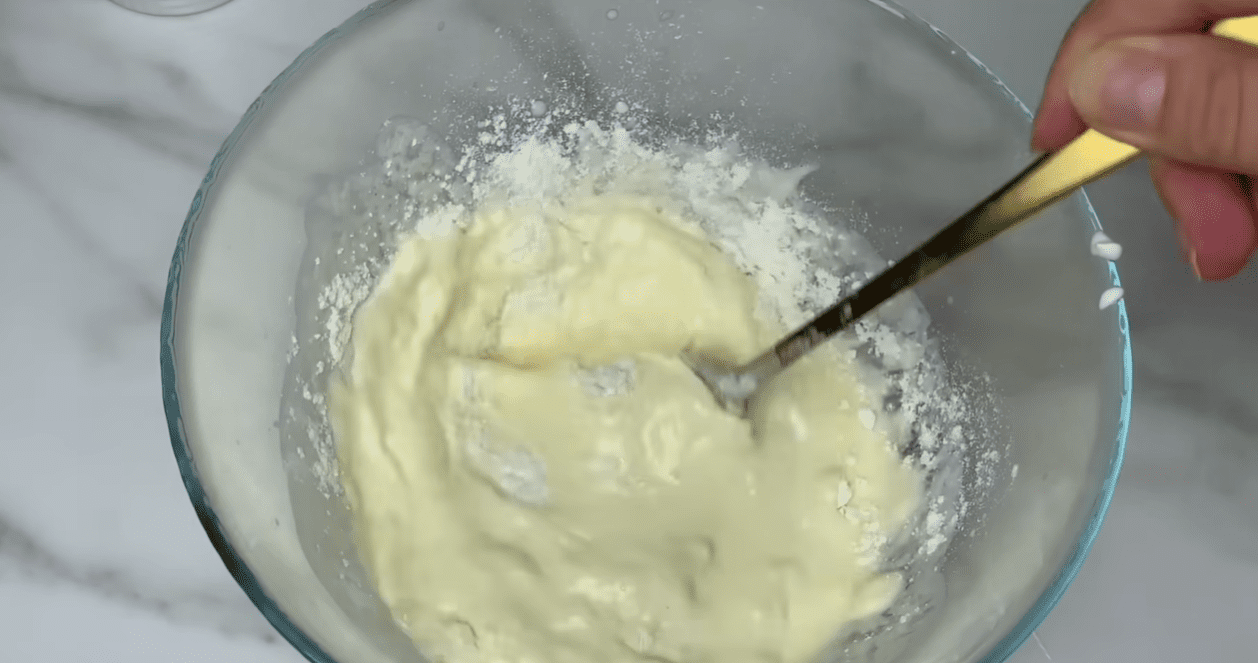 Рецепт ситного болгарського супу з куркою, овочами та макаронами