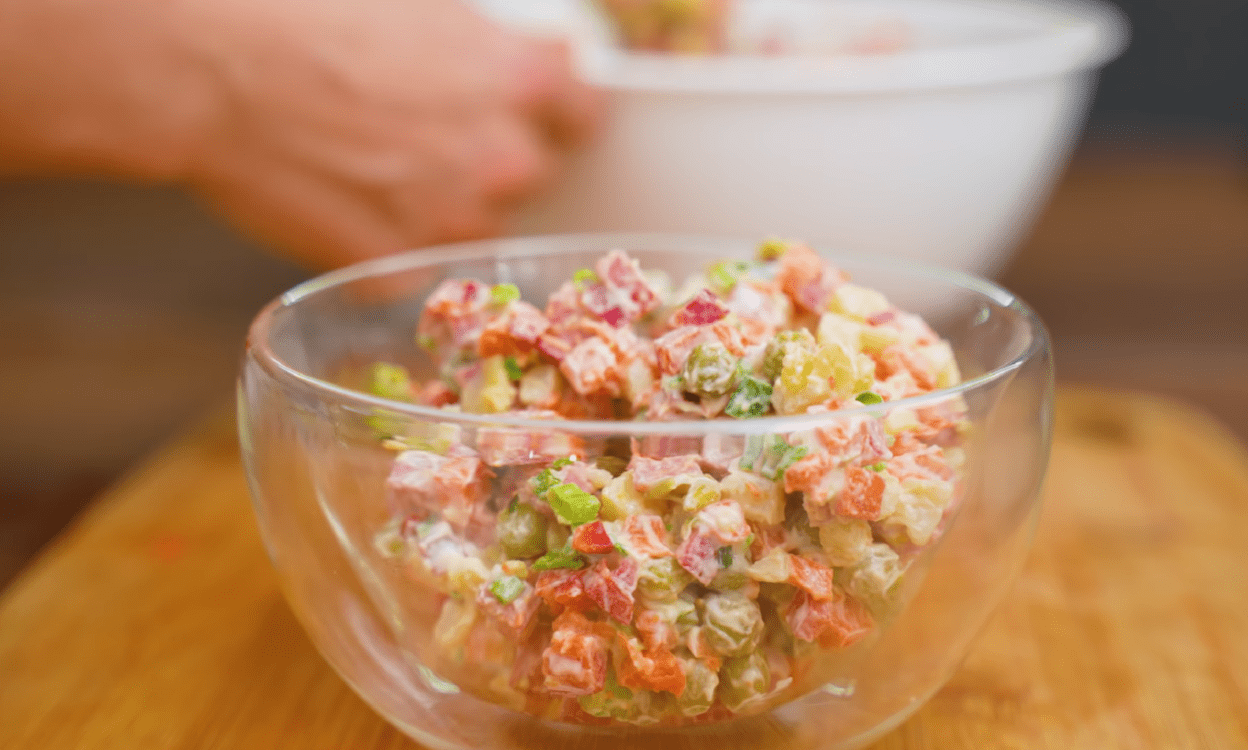 Рецепт салату Буковина, який склав гідну конкуренцію радянському Олів'є