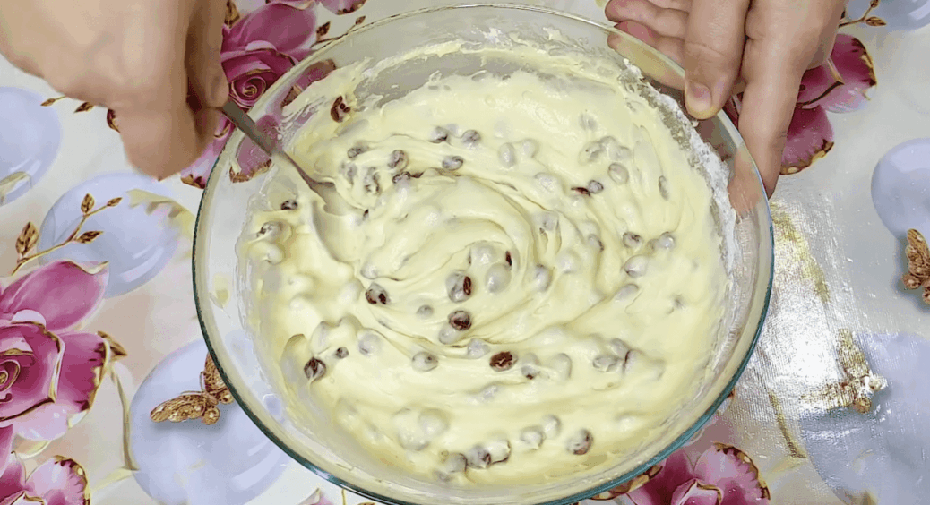 Коли на вулиці -20, до гарячого чаю завжди готую цей пишний кекс на кефірі! Без міксера! 