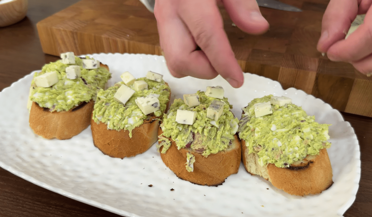 Рецепт смачного білкового сніданку, який можна приготувати без світла