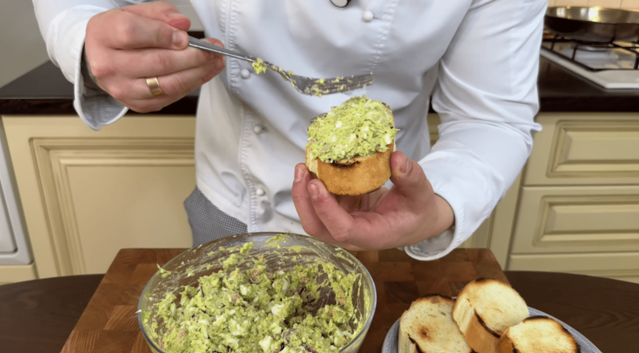 Рецепт смачного білкового сніданку, який можна приготувати без світла