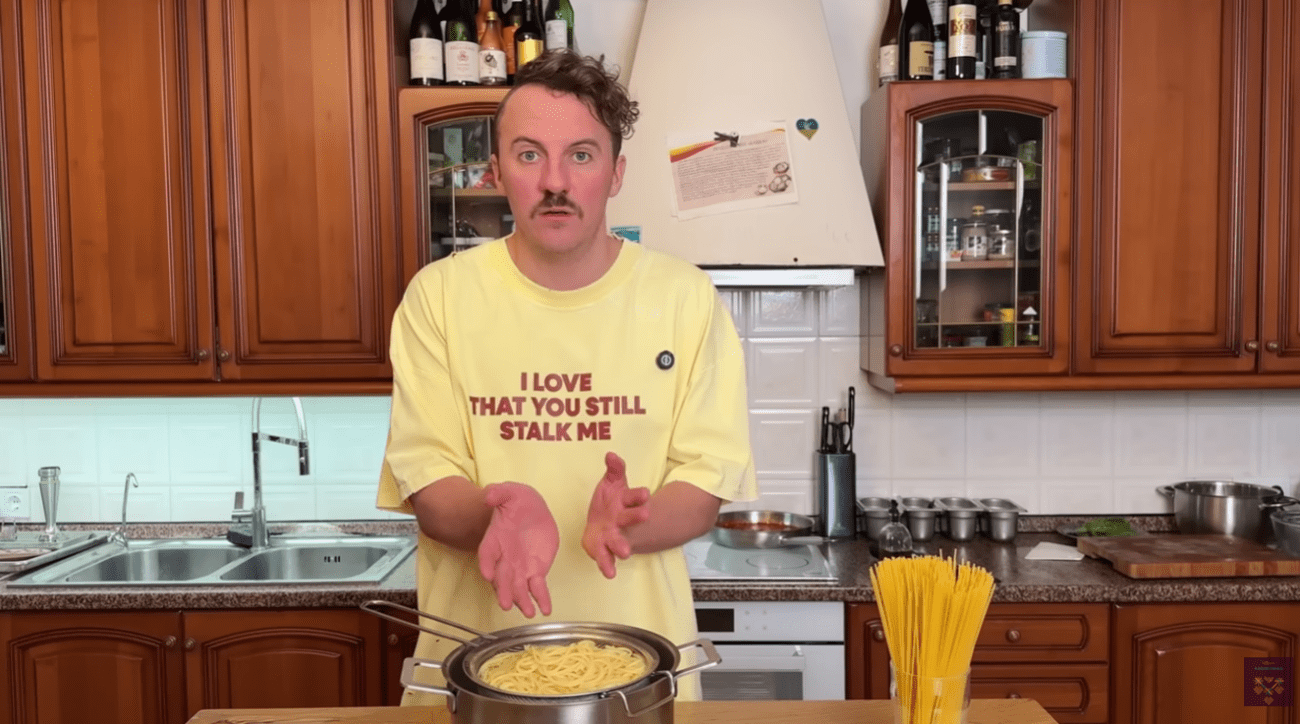 Євген Клопотенко розповів, як не потрібно готувати макарони