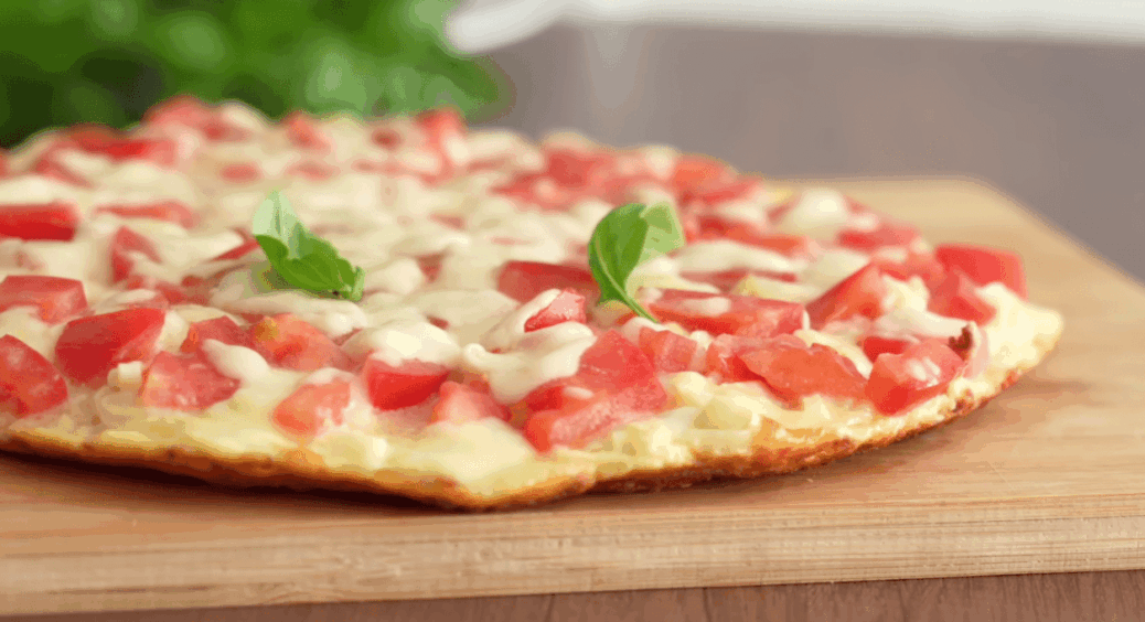 Набридло готувати омлет чи яєчню на сніданок? Просто наріжте лаваш соломкою та додайте ЦЕ 