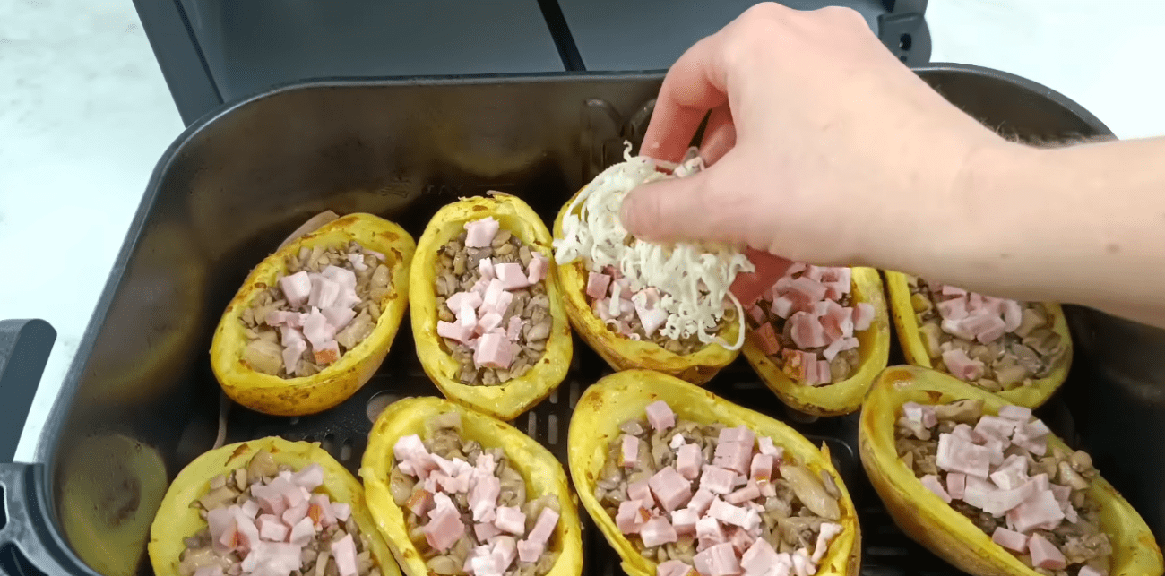 Рецепт смочної картоплі на різні смаки для духовки та аерогрилю