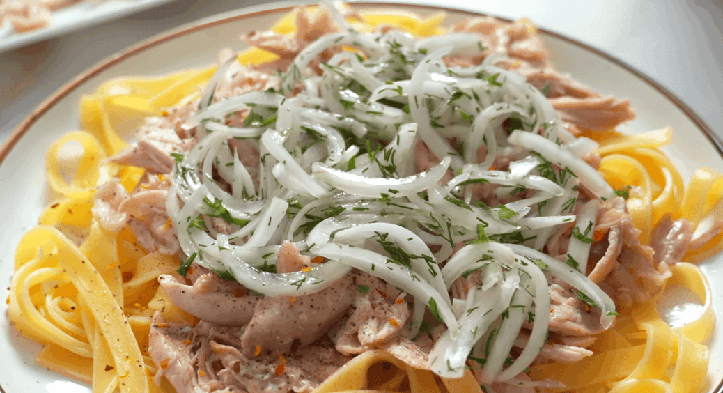 Що можна приготувати з 2 курячих стегенець? Смачна вечеря або обід із найпростіших інгредієнтів 