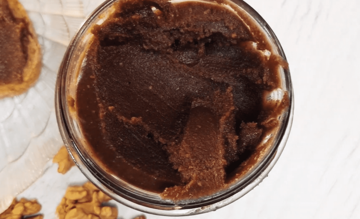 Рецепт гуцульської вітамінної пасти з горіхів для бадьорості зранку