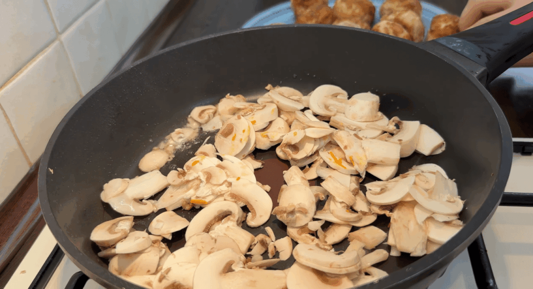 Ніякої свинини та яловичини, вечерю на шедевр перетворюють ці гриби – ситніше за шматок м’яса 