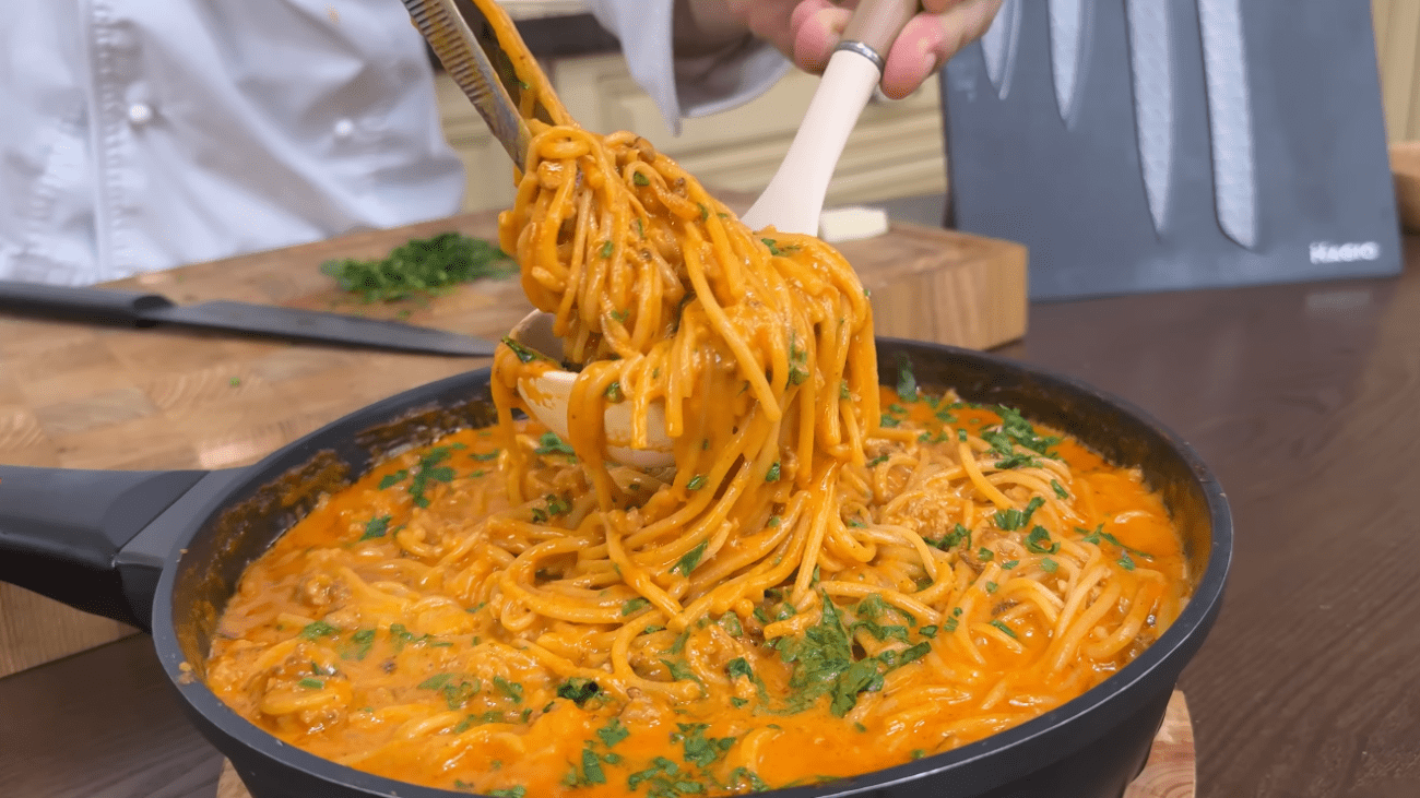 Рецепт на вихідні зі спагеті, фаршу, овочів та дуже смачної підливки