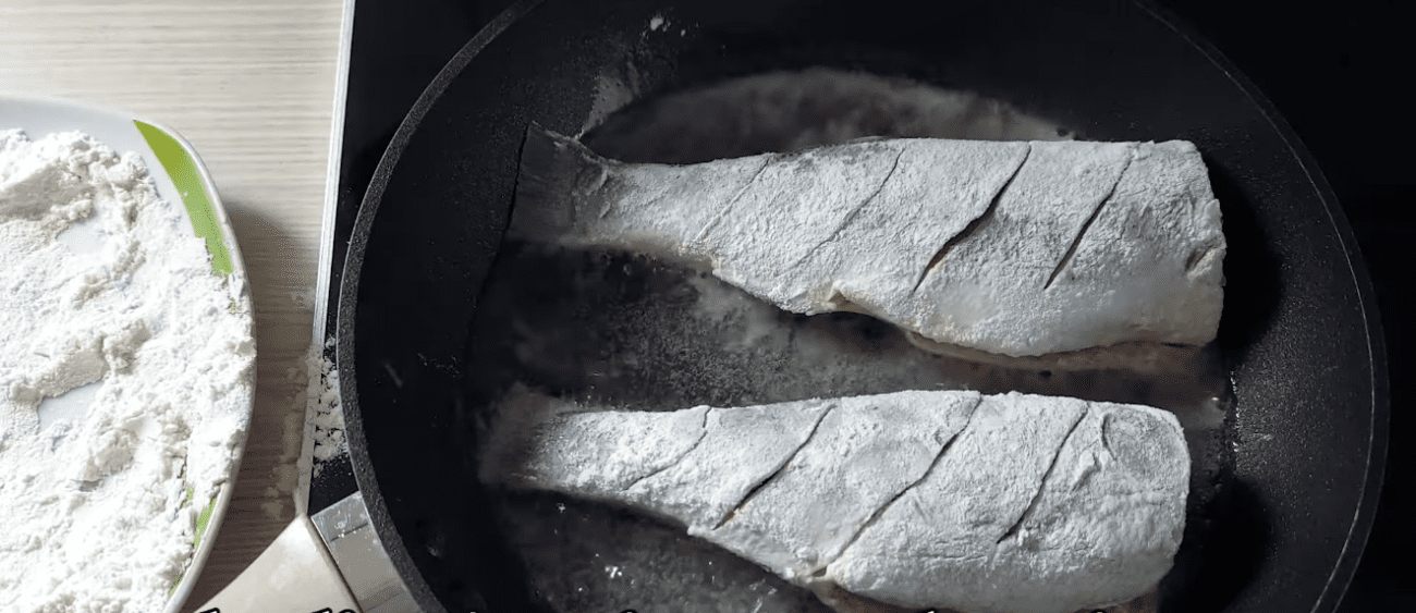 Кулінари розкрили секрет золотистої скоринки на смаженій рибі