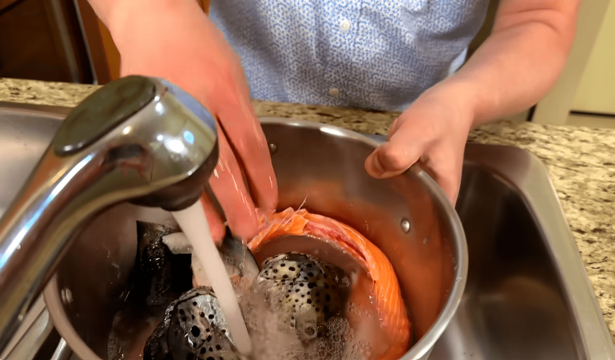 Рецепт густої та ситної юшки за справжні копійки без м'яса