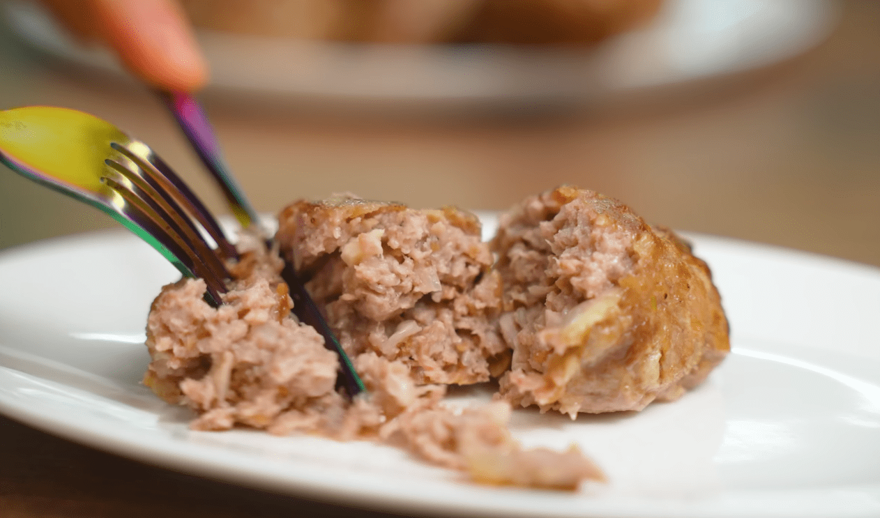 Кухарі розповіли, як за 30 хвилин зробити звичайні домашні котлети дієтичними