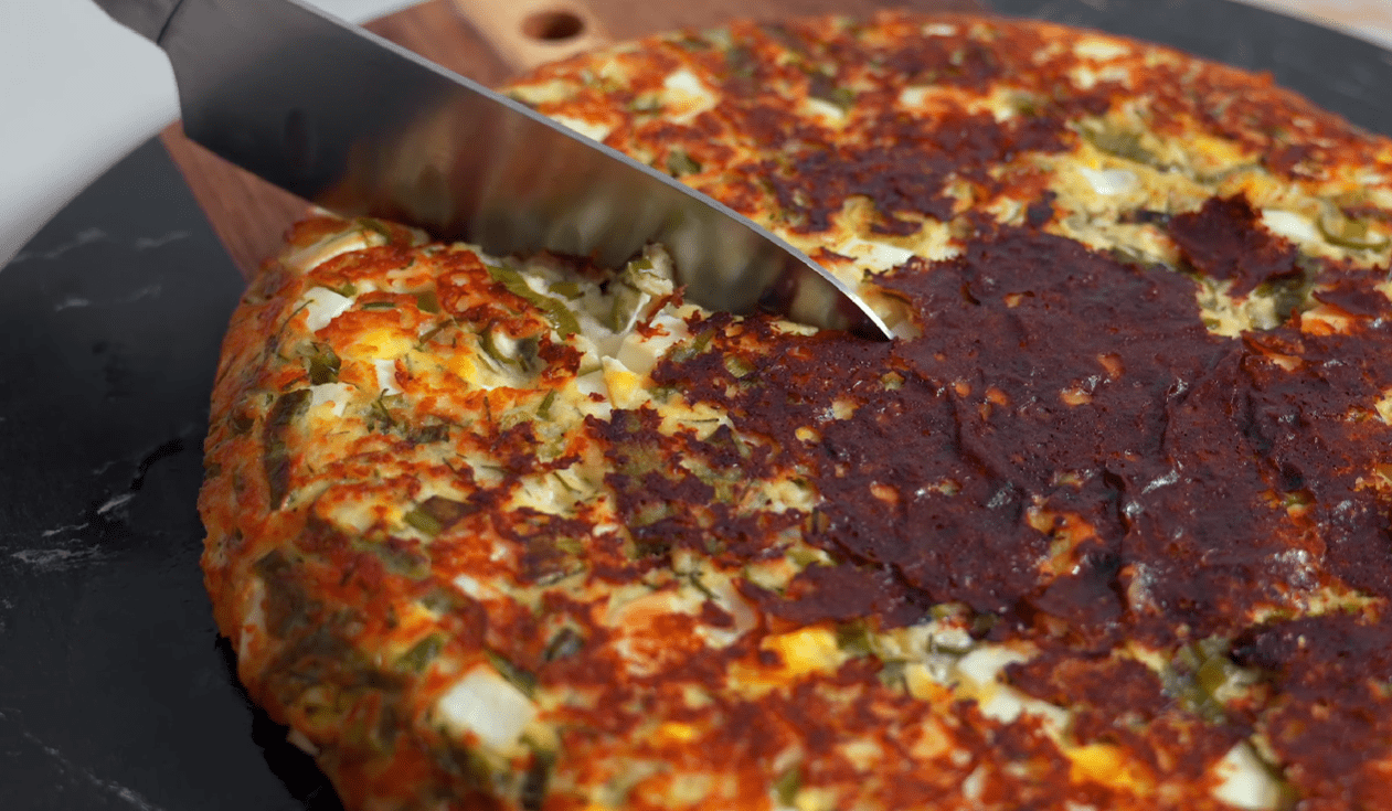 Рецепт супер корисного та поживного сніданку з сиру та яєць