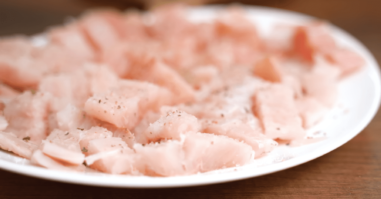 Цікавий рецепт запеченого минтая, який стрімко набирає популярності