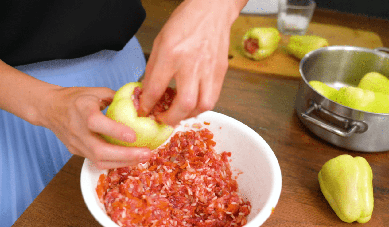 Кулінари розповіли, які страви можна довго зберігати у морозилці